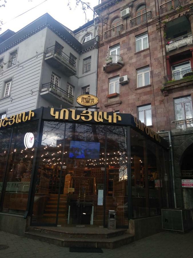 Highland Hostel Jerevan Exteriör bild